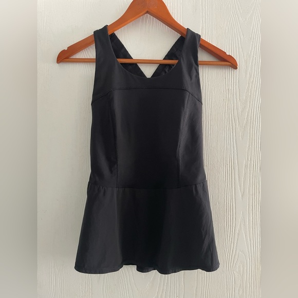 RARE Lululemon Peplum Ruffle Tank Top Size 4 - Picture 3 of 6